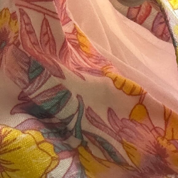 NWOT - Draper James Women's Woven Pull on Shorts in Lily Floral - Size Large - Picture 7 of 10